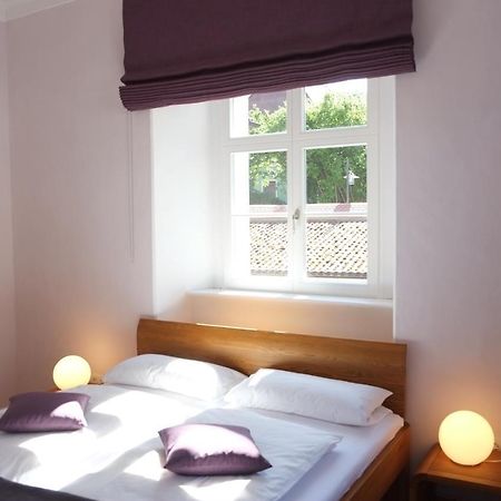 65Qm Wohnung Klosterblick Im Historischen Pfarrhaus Pielenhofen Exteriör bild