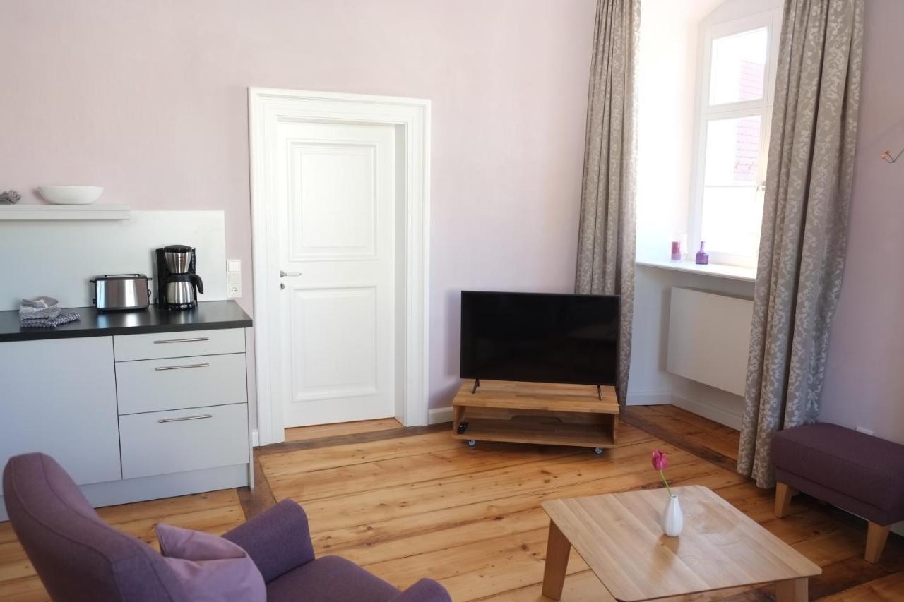 65Qm Wohnung Klosterblick Im Historischen Pfarrhaus Pielenhofen Exteriör bild